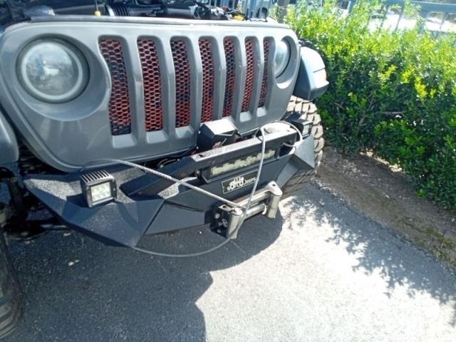 Jeep Wrangler photo 18