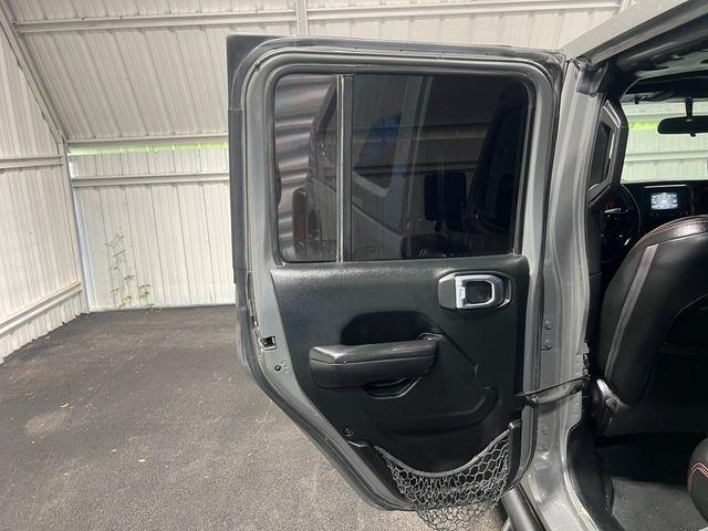 Jeep Wrangler photo 24
