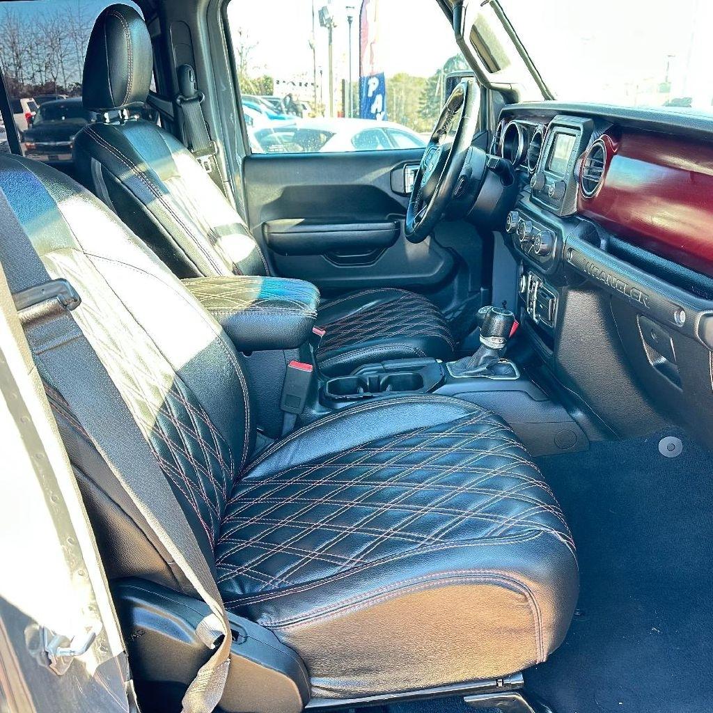 Jeep Wrangler photo 35