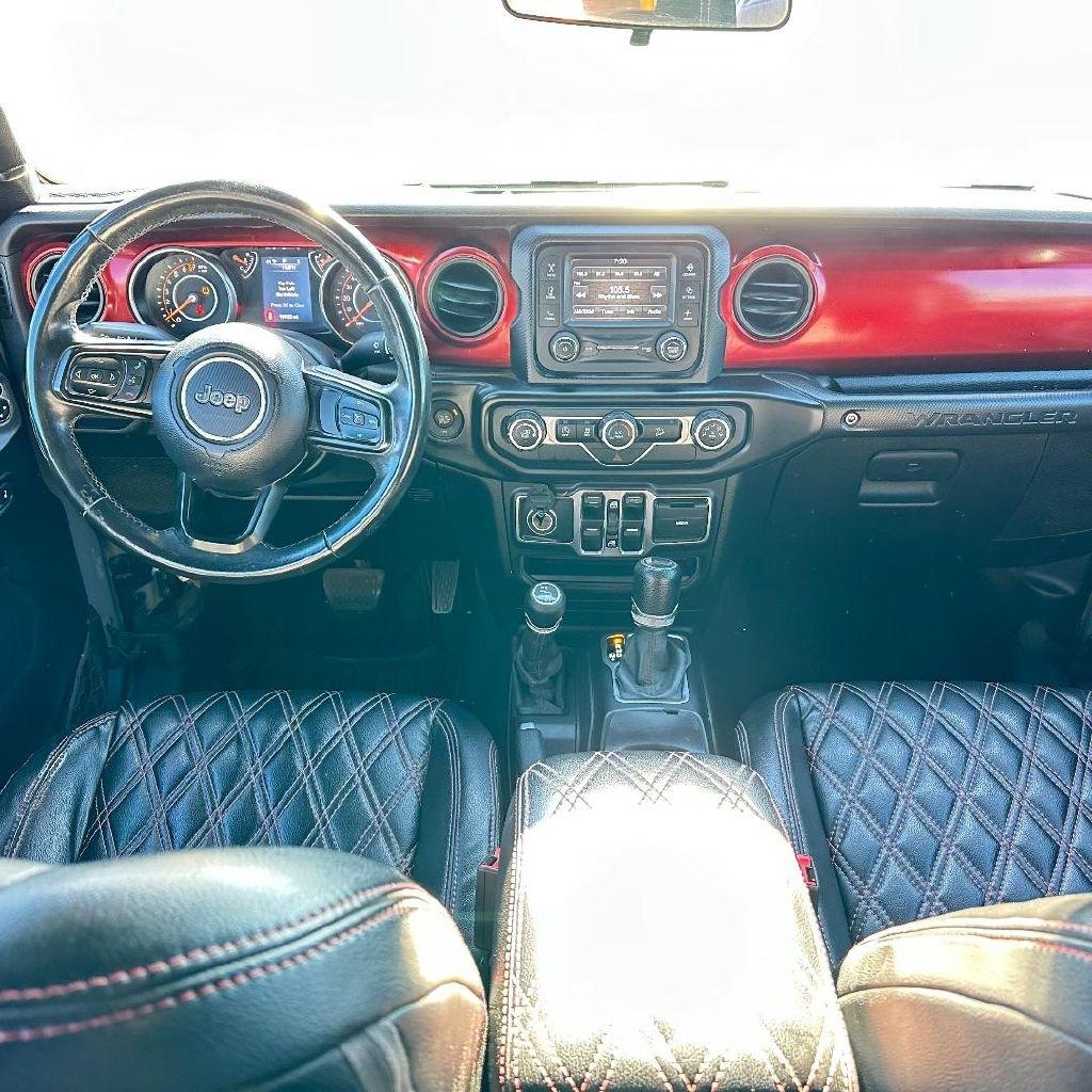 Jeep Wrangler photo 36