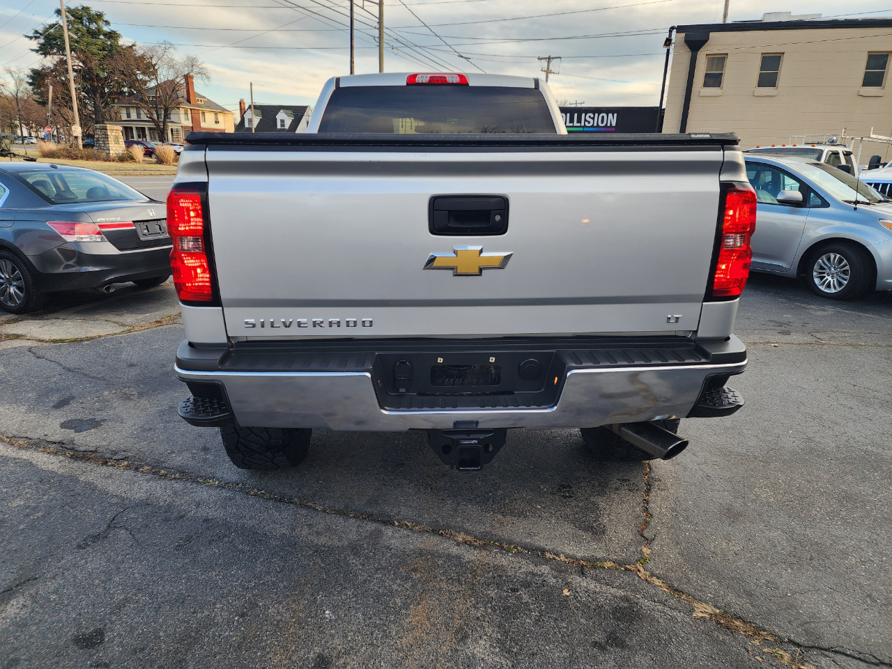 Chevrolet Silverado 2500HD LT Crew Cab Long Box 4WD 2015
