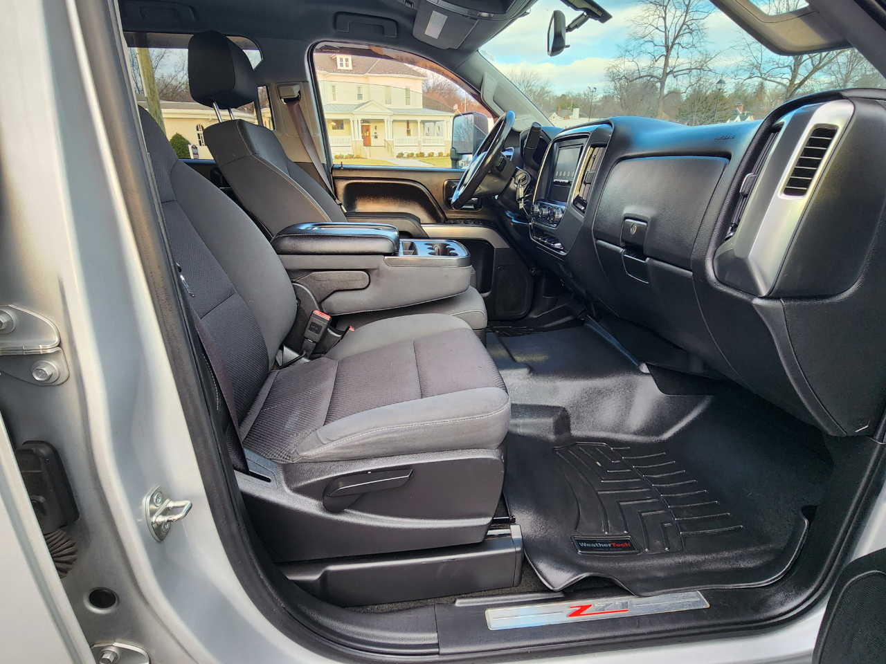 Chevrolet Silverado 2500HD LT Crew Cab Long Box 4WD 2015