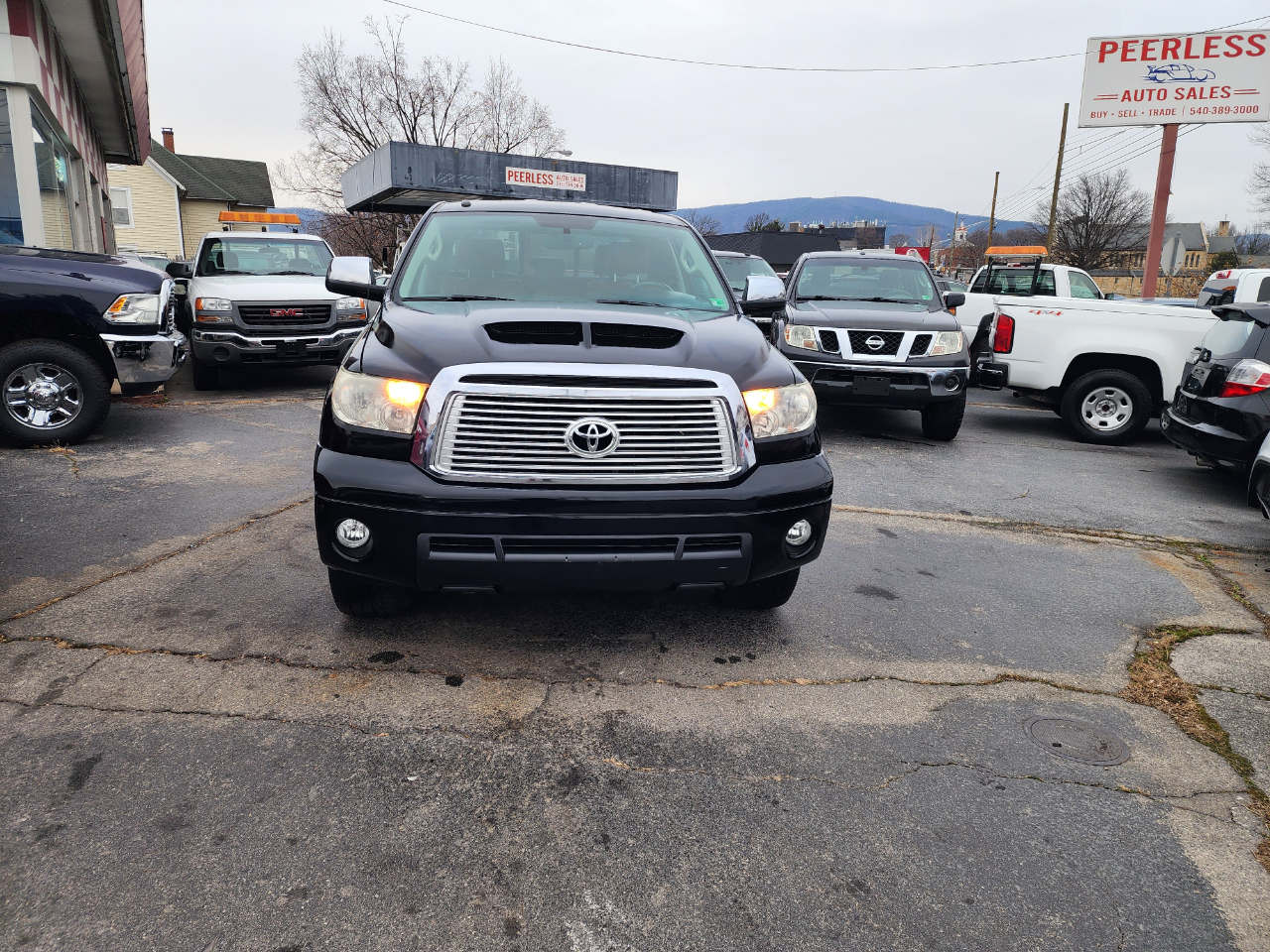 Toyota Tundra Limited 5.7L Double Cab 4WD 2013
