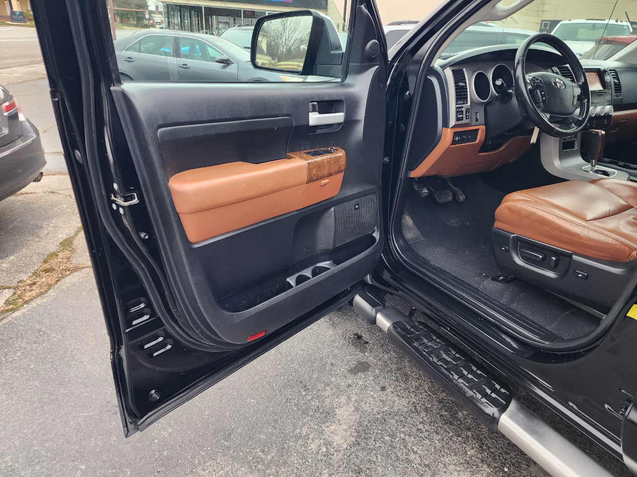 Toyota Tundra Limited 5.7L Double Cab 4WD 2013