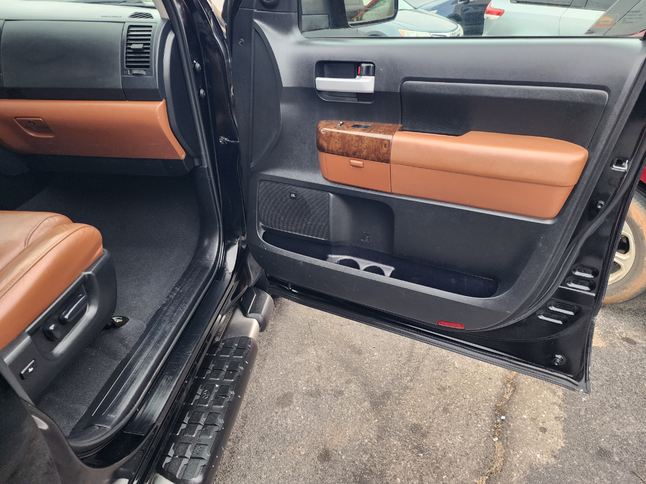 Toyota Tundra Limited 5.7L Double Cab 4WD 2013