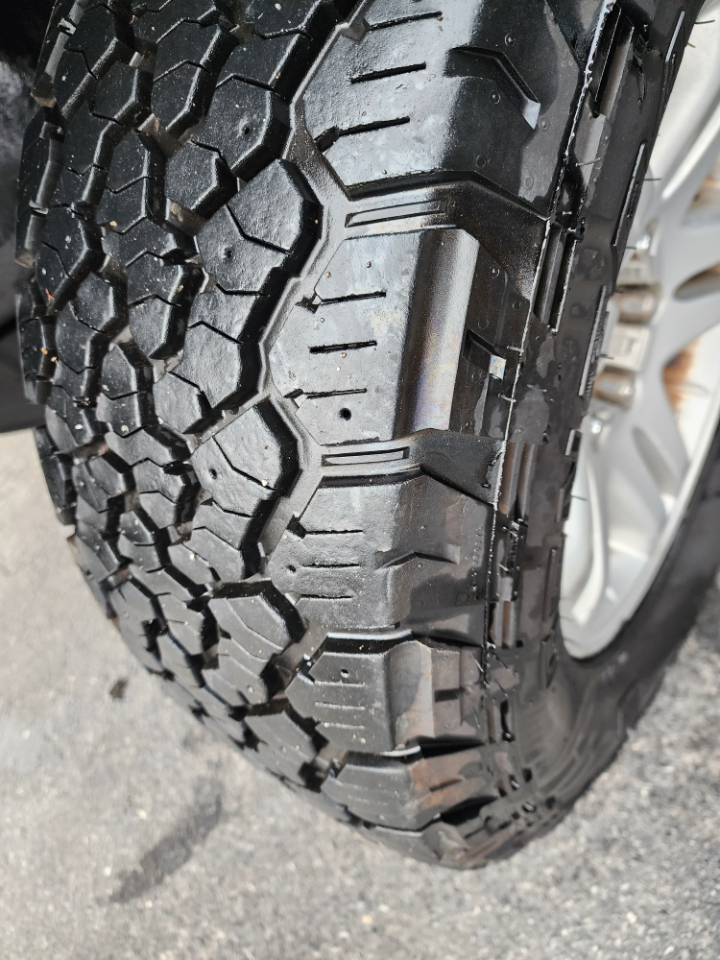 Toyota Tundra SR5 Double Cab 4WD 2004