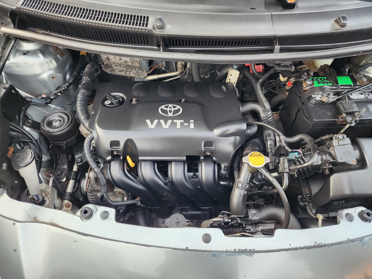 Toyota Yaris Liftback 3-Door AT 2009