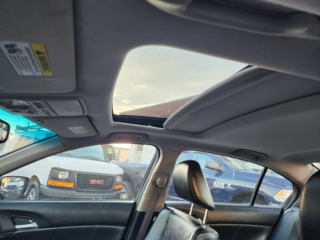 Honda Accord EX-L V6 Sedan AT 2012