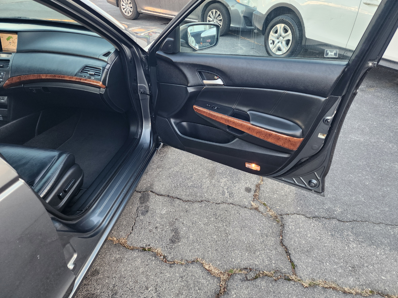 Honda Accord EX-L V6 Sedan AT 2012