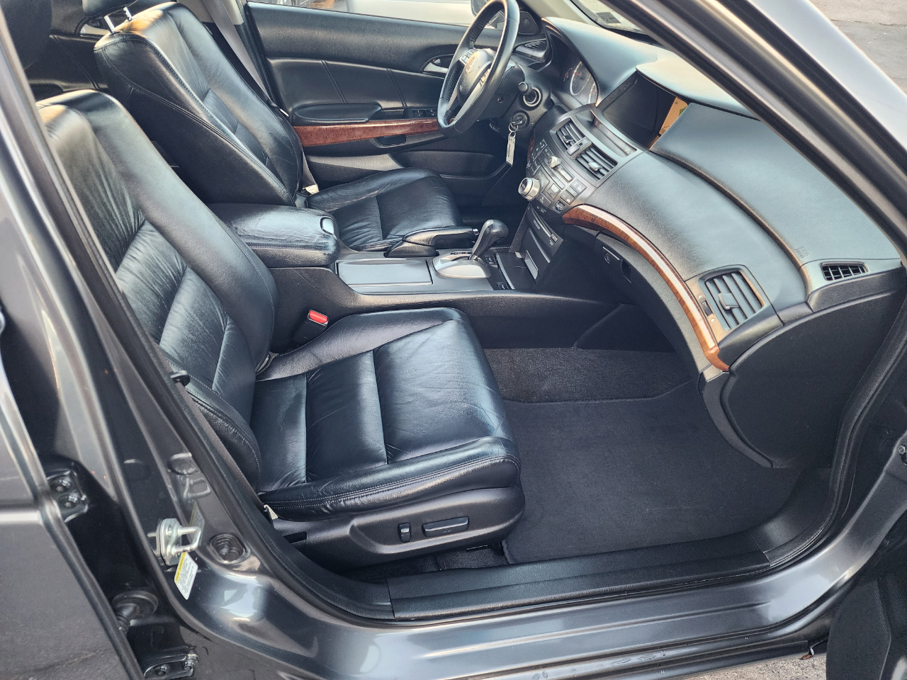 Honda Accord EX-L V6 Sedan AT 2012