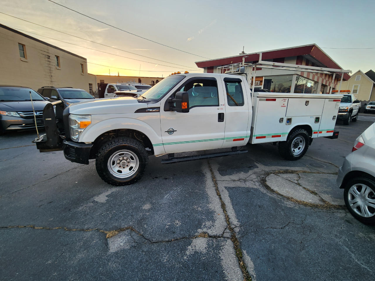 Ford F-350 SD Lariat SuperCab Long Bed 4WD 2013