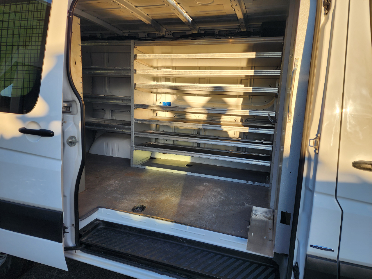 Mercedes-Benz Sprinter 2500 High Roof 144-in. WB 2012