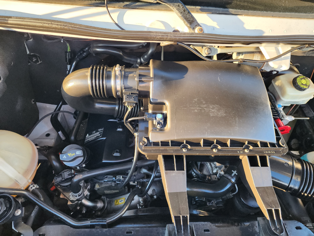 Mercedes-Benz Sprinter 2500 High Roof 144-in. WB 2012