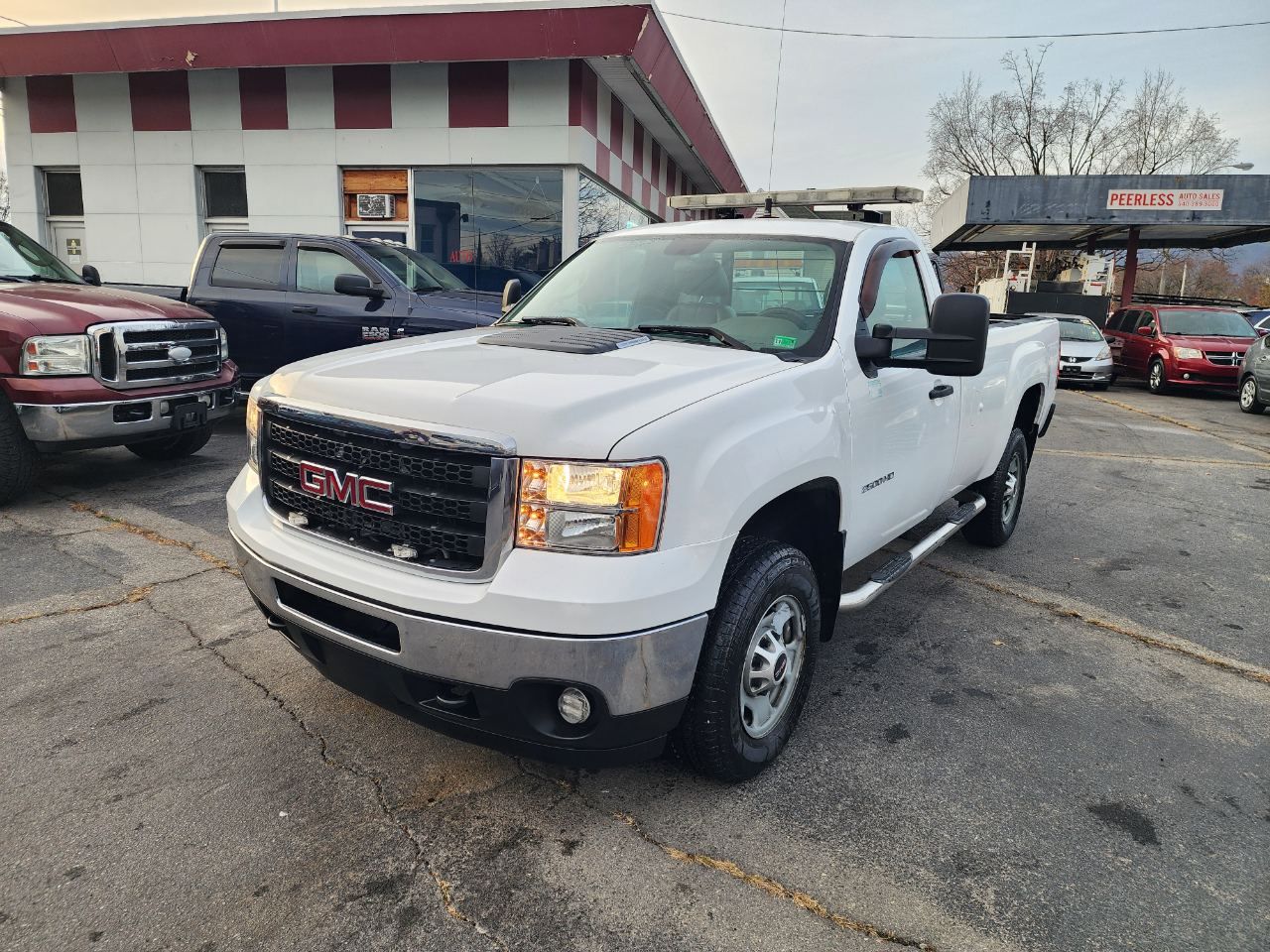 GMC Sierra 2500HD Work Truck Long Box 2WD 2012