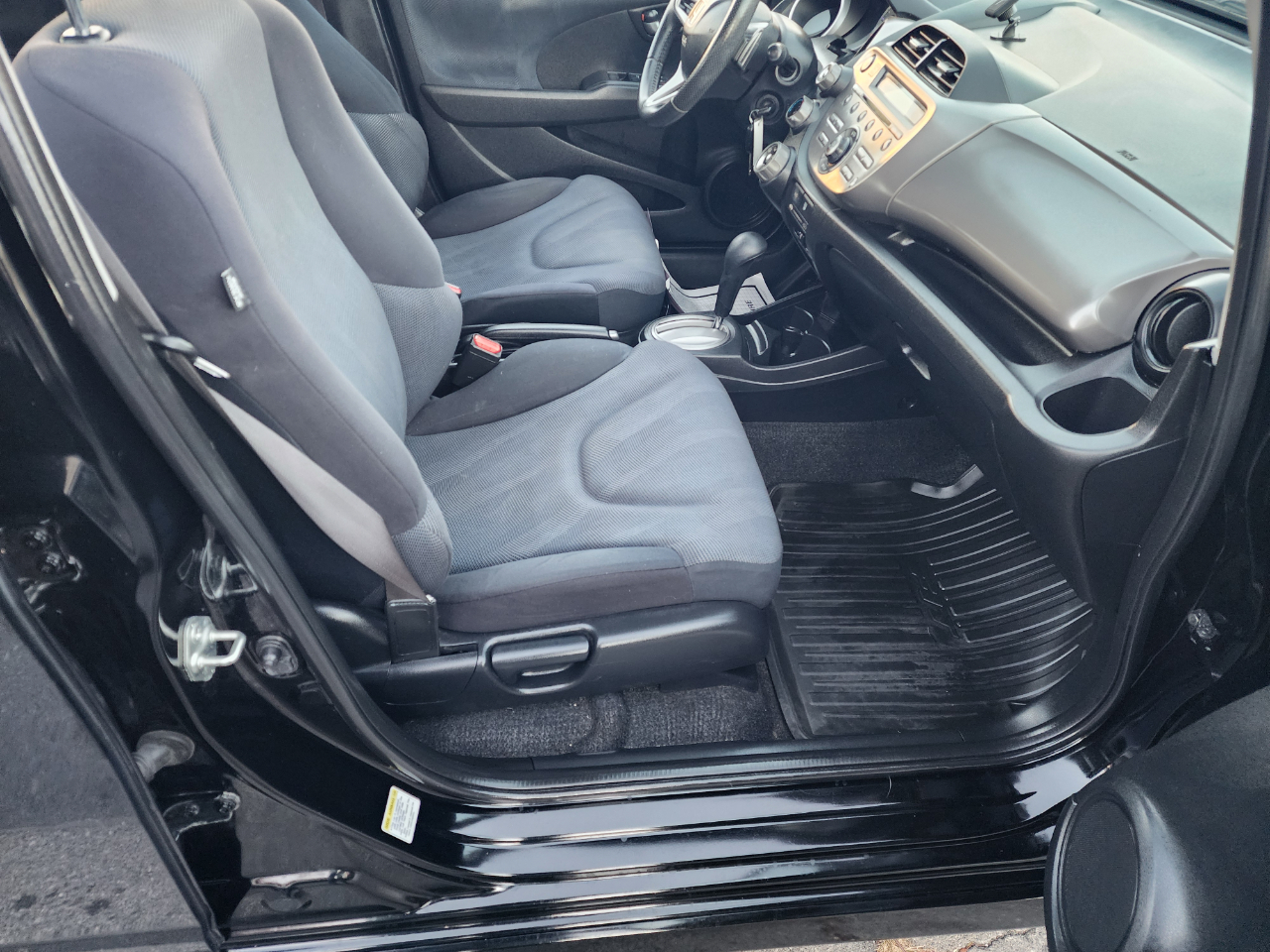 Honda Fit Sport 5-Speed AT 2010