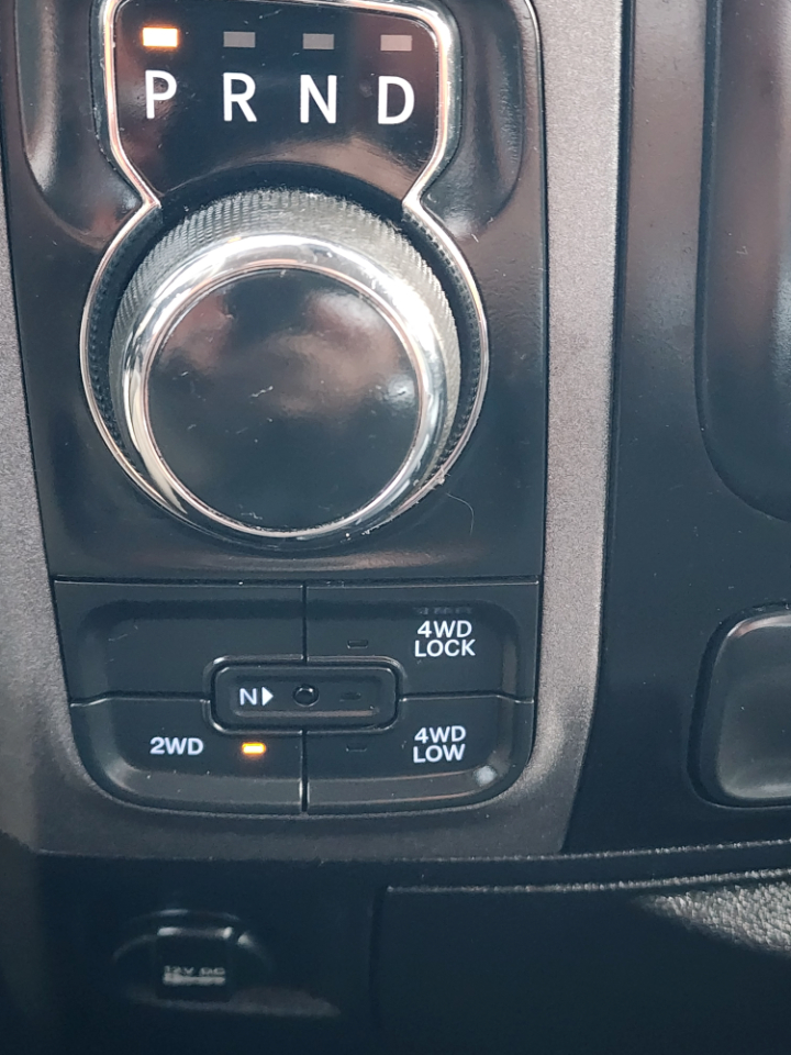 RAM 1500 Tradesman Crew Cab SWB 4WD 2018