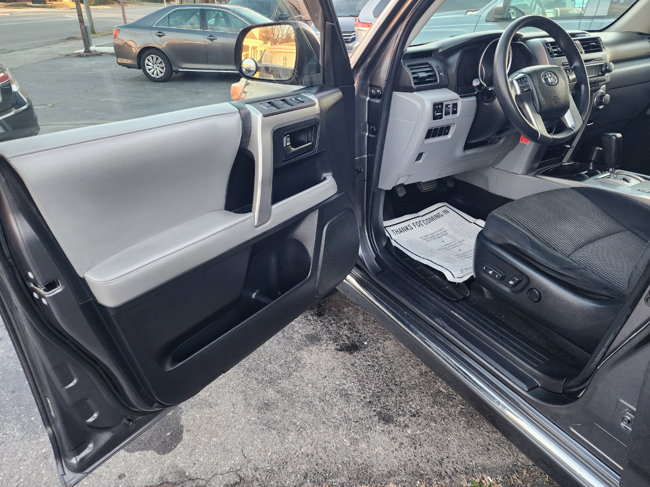 Toyota 4Runner SR5 4WD 2011