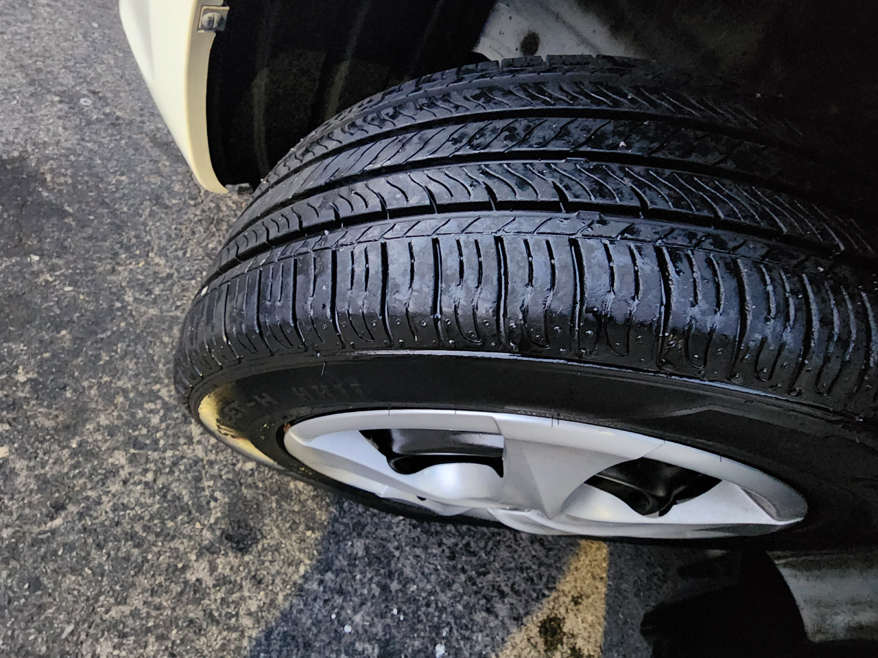 Scion xB 5-Door Wagon 5-Spd MT 2013