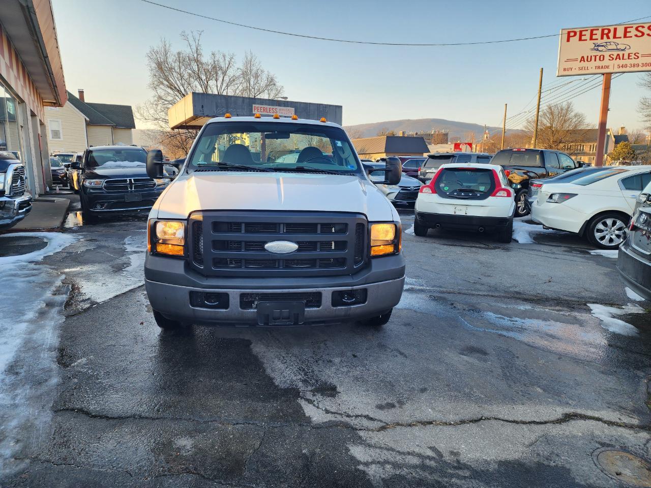 Ford F-350 SD XLT 2WD DRW 2006