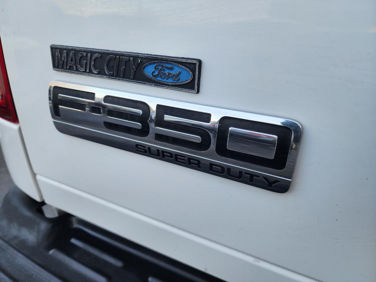 Ford F-350 SD XLT 2WD DRW 2006