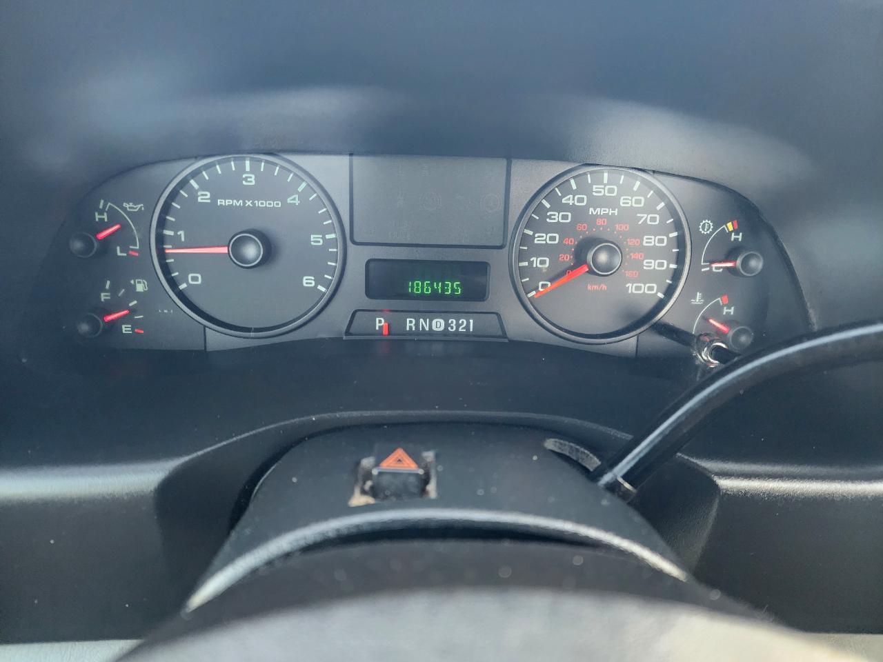 Ford F-350 SD XLT 2WD DRW 2006