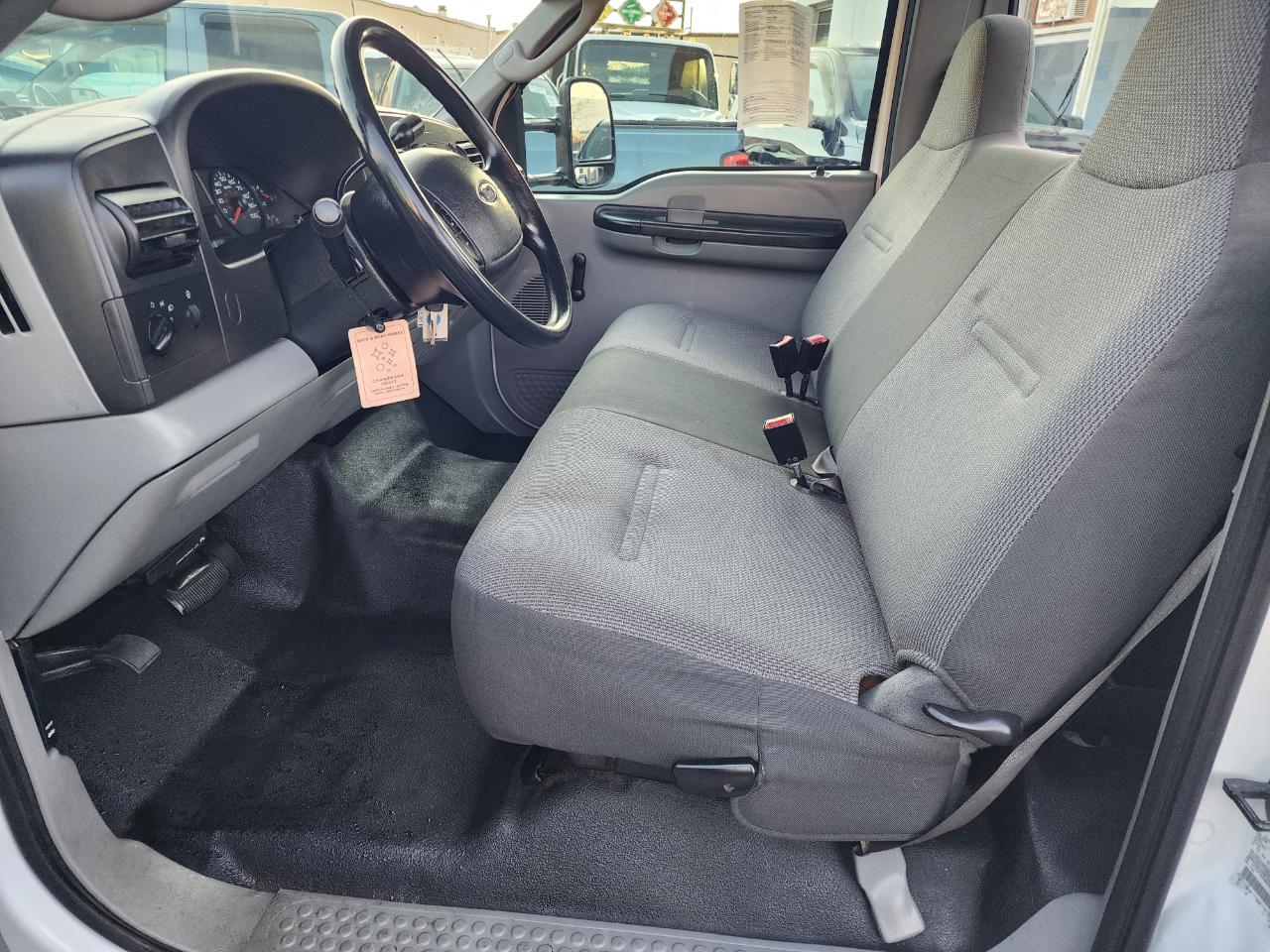 Ford F-350 SD XLT 2WD DRW 2006