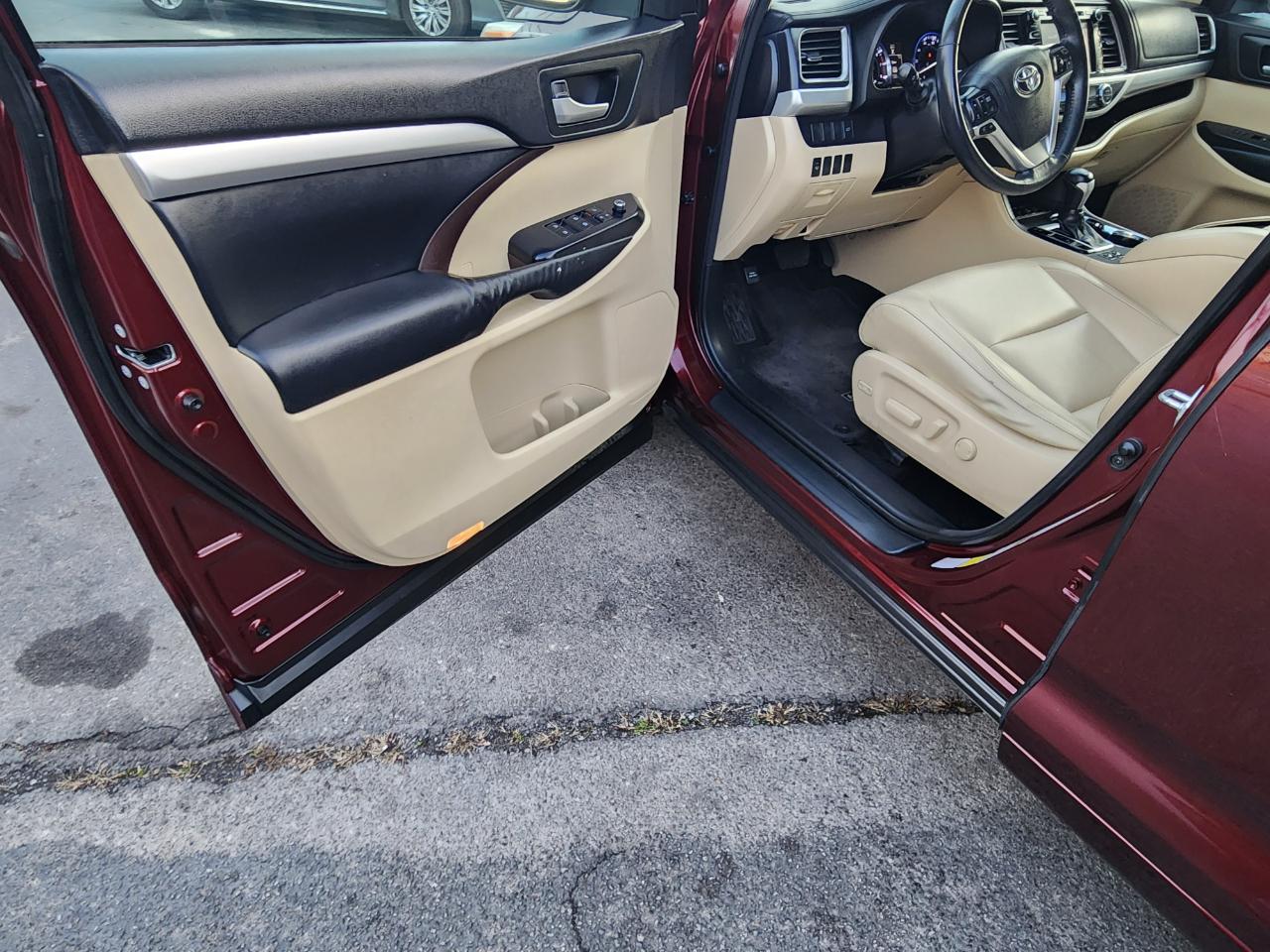 Toyota Highlander XLE AWD V6 2015