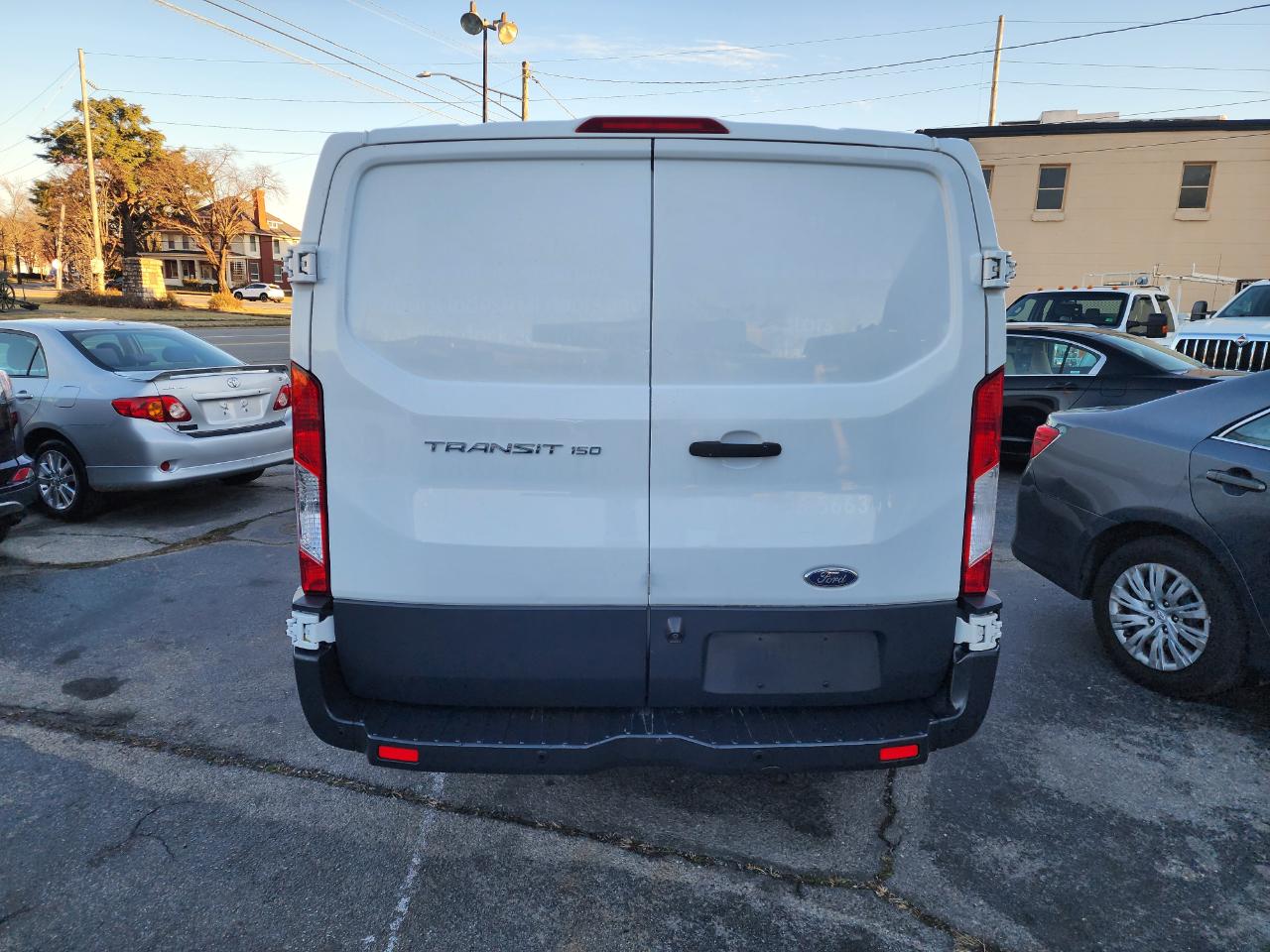 Ford Transit 150 Van Low Roof w/Sliding Pass. 130-in. WB 2018