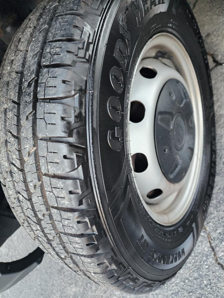 Ford Transit 150 Van Low Roof w/Sliding Pass. 130-in. WB 2018