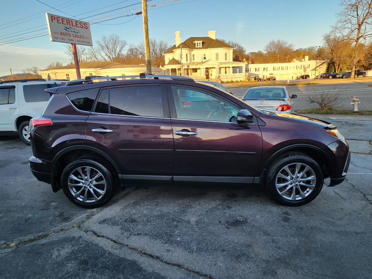 Toyota RAV4 Limited AWD 2018