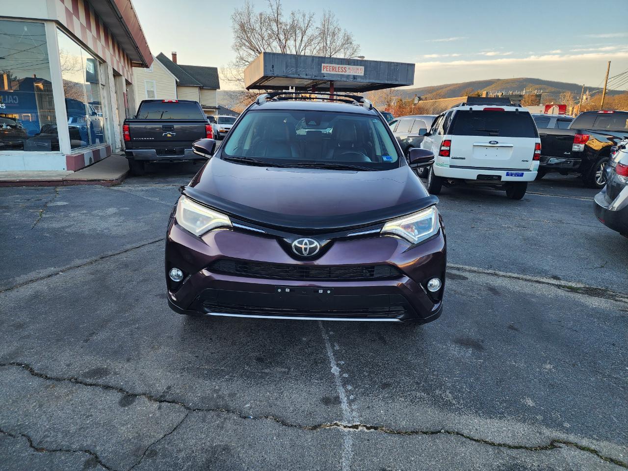 Toyota RAV4 Limited AWD 2018