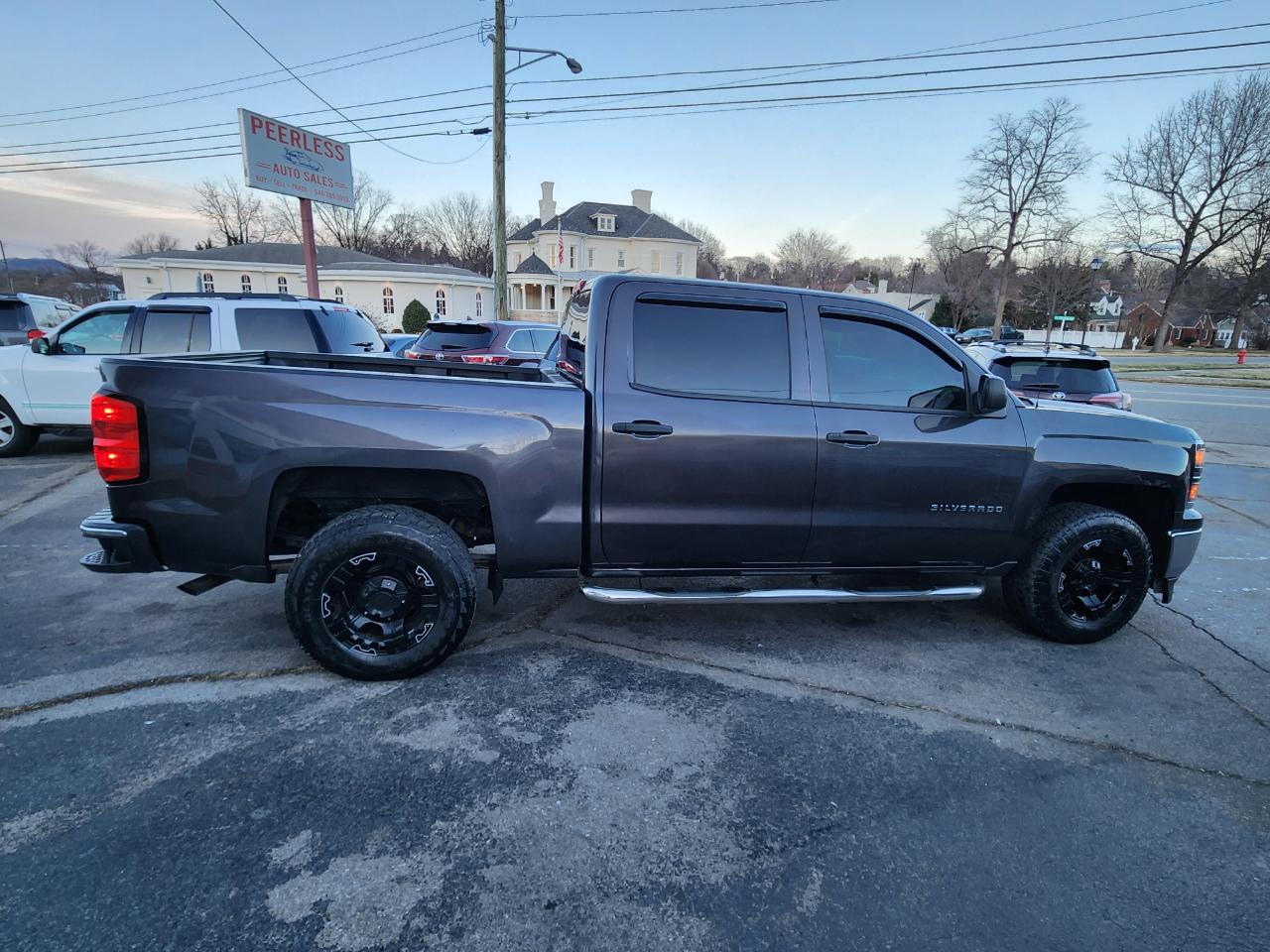 Chevrolet Silverado 1500 2LT Crew Cab Long Box 4WD 2014