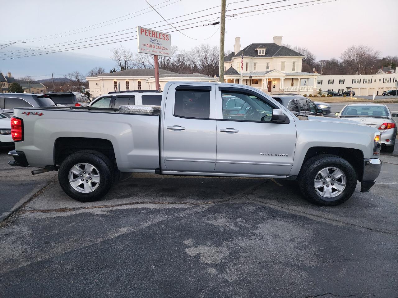 Chevrolet Silverado 1500 LT Double Cab 4WD 2017