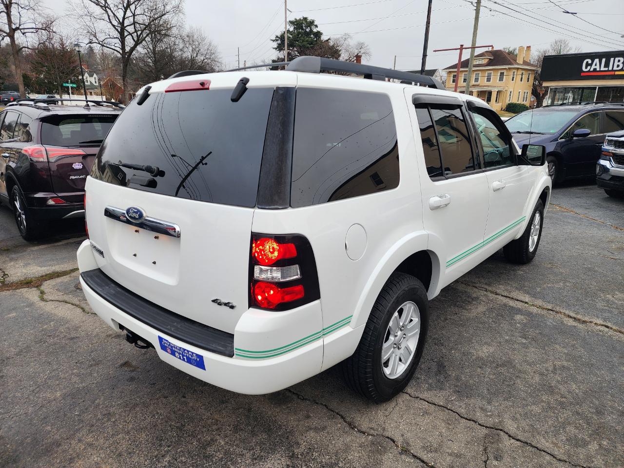 Ford Explorer XLT 4.0L 4WD 2010