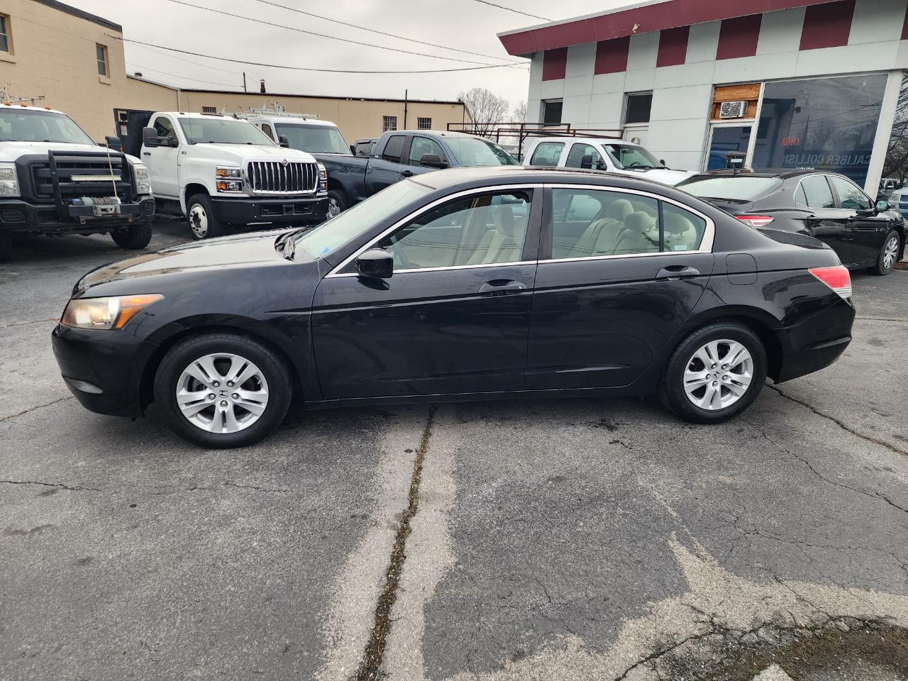 Honda Accord LX-P Sedan AT 2009
