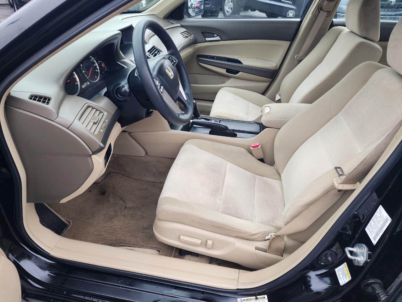 Honda Accord LX-P Sedan AT 2009