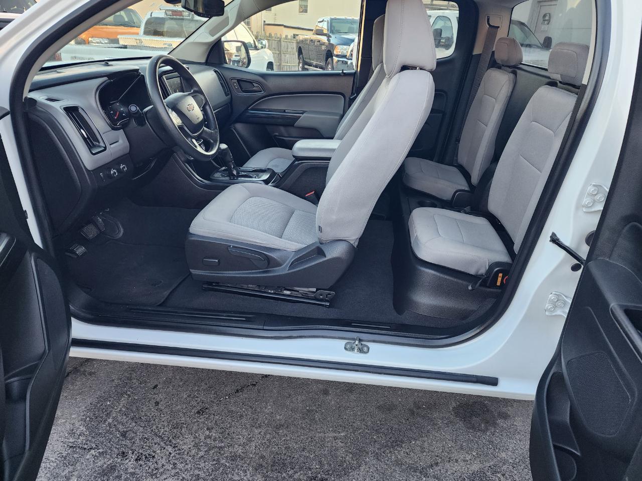 Chevrolet Colorado Work Truck Ext. Cab 4WD 2019