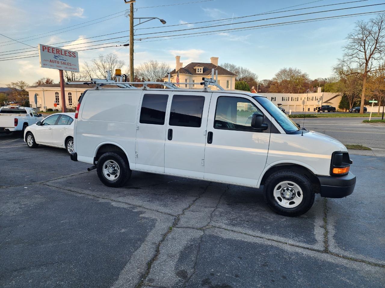 Chevrolet Express 2500 Cargo 2011