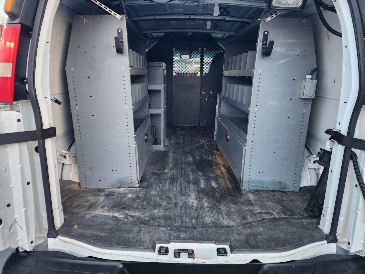 Chevrolet Express 2500 Cargo 2011