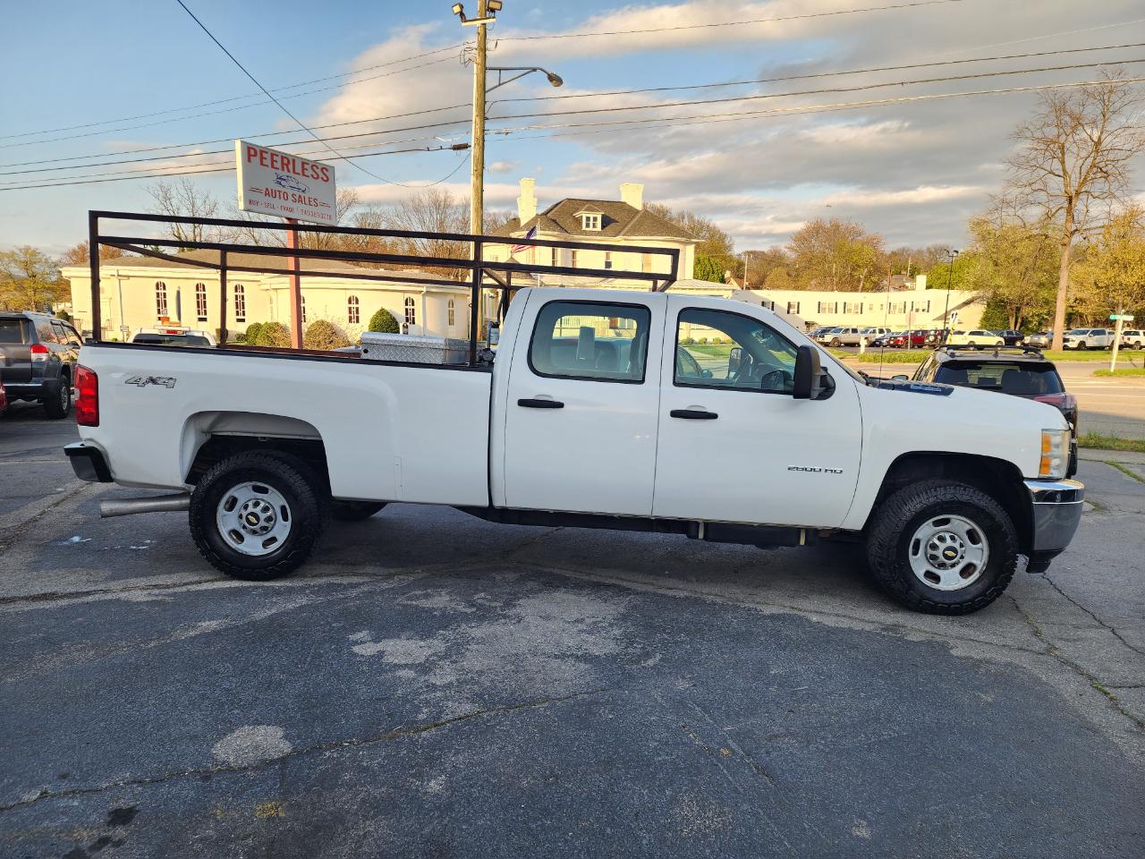 Chevrolet Silverado 2500HD Work Truck Crew Cab 4WD 2011