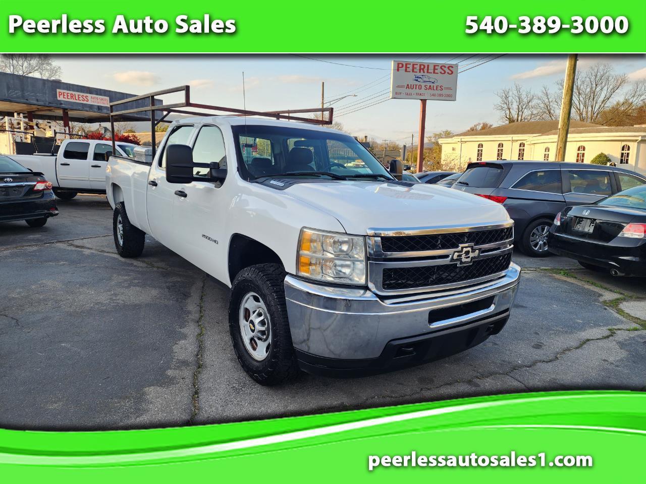 Chevrolet Silverado 2500HD Work Truck Crew Cab 4WD 2011