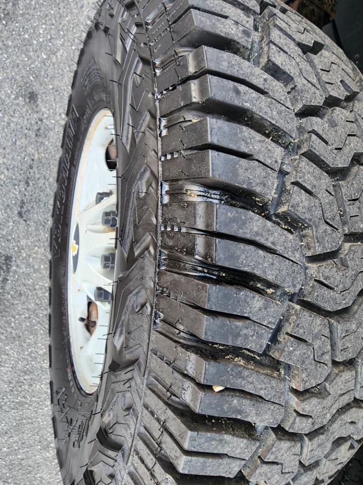 Chevrolet Silverado 2500HD Work Truck Crew Cab 4WD 2011