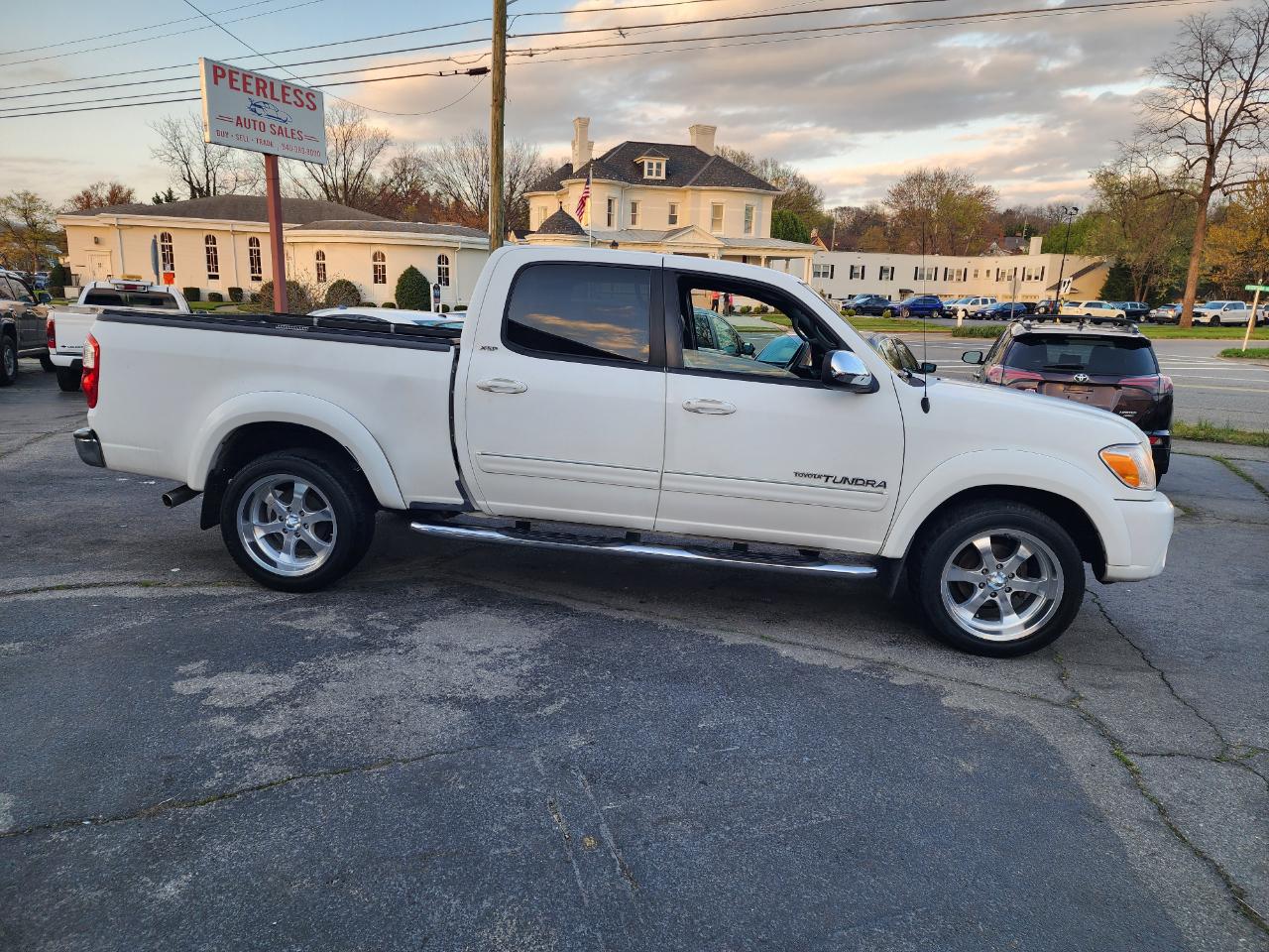 Toyota Tundra SR5 Double Cab 2WD 2005
