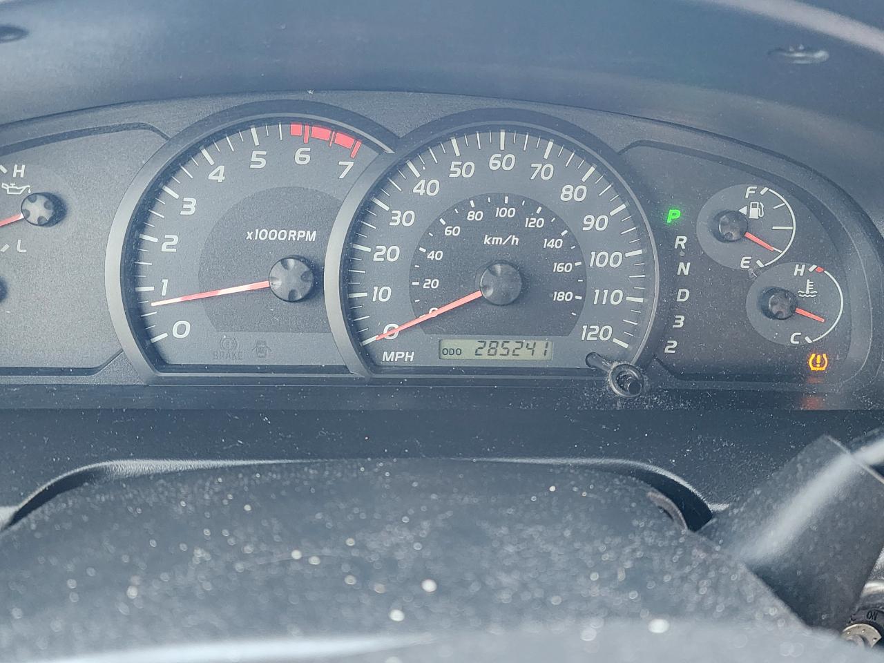 Toyota Tundra SR5 Double Cab 2WD 2005