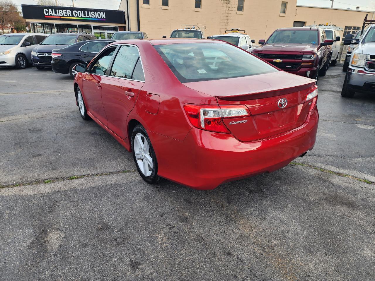 Toyota Camry SE 2012