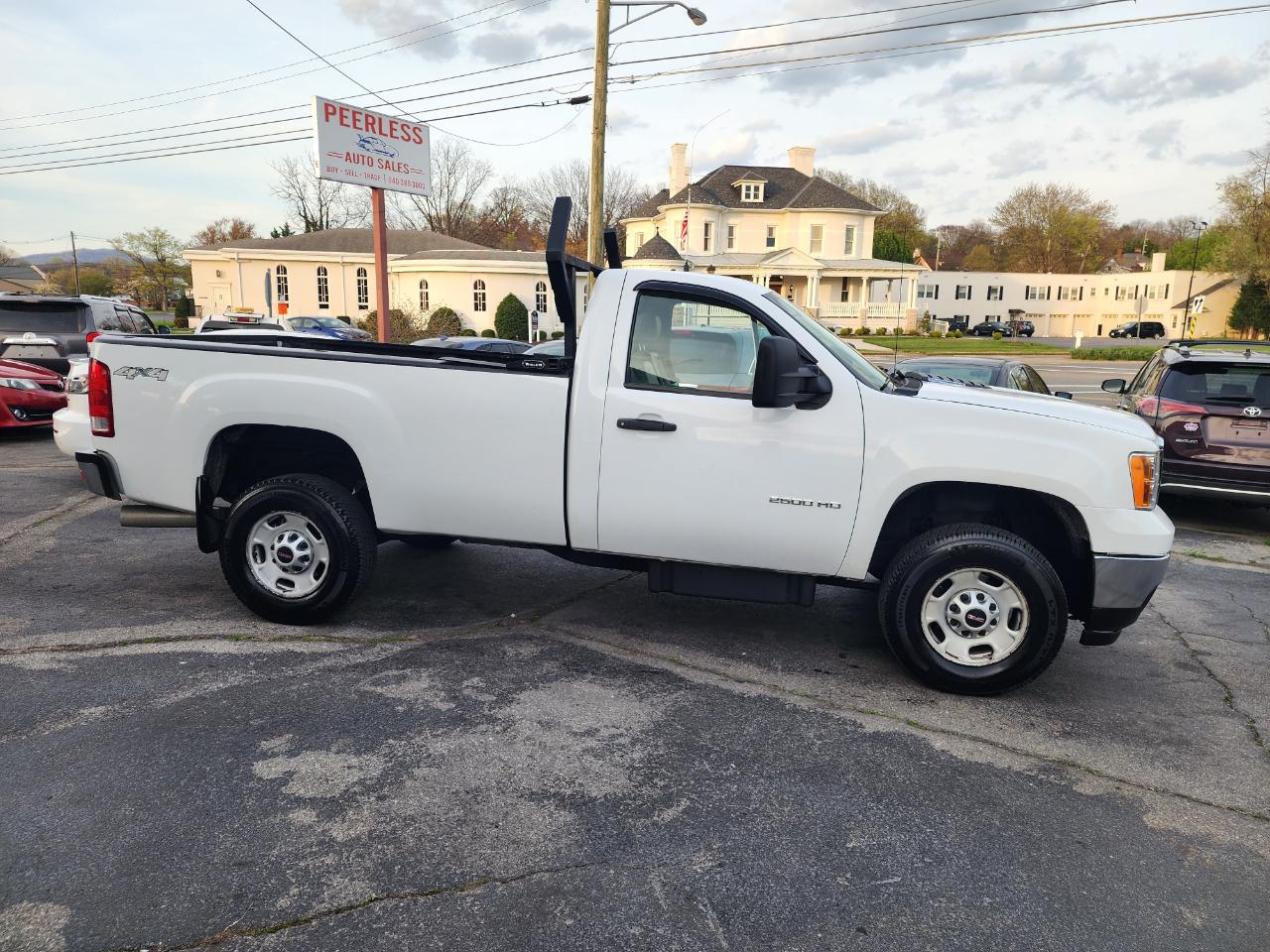 GMC Sierra 2500HD Work Truck Long Box 4WD 2013