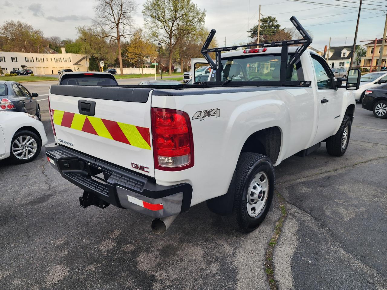 GMC Sierra 2500HD Work Truck Long Box 4WD 2013