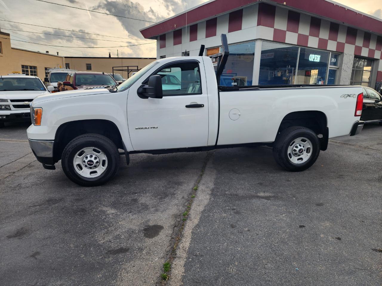 GMC Sierra 2500HD Work Truck Long Box 4WD 2013