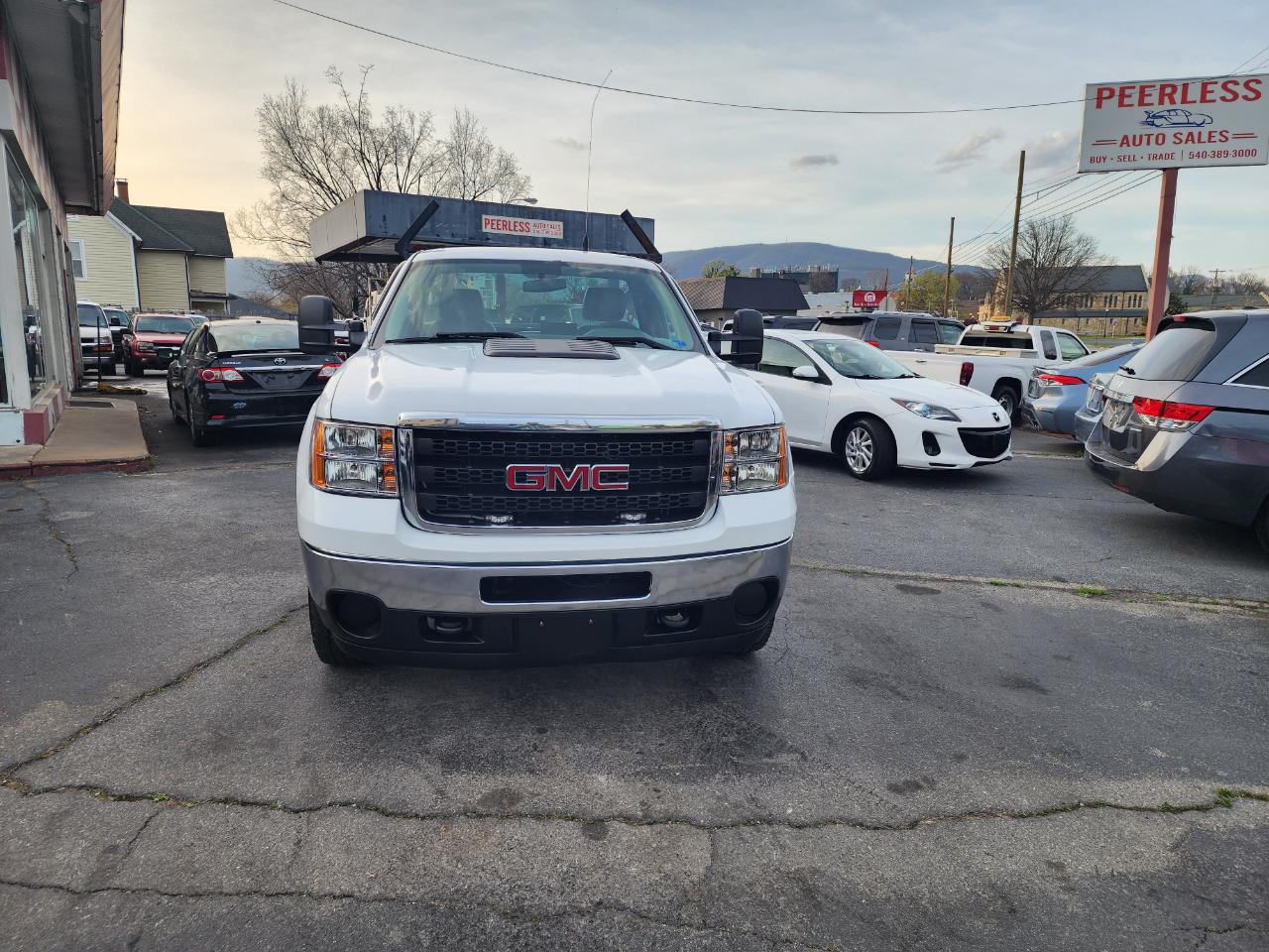 GMC Sierra 2500HD Work Truck Long Box 4WD 2013