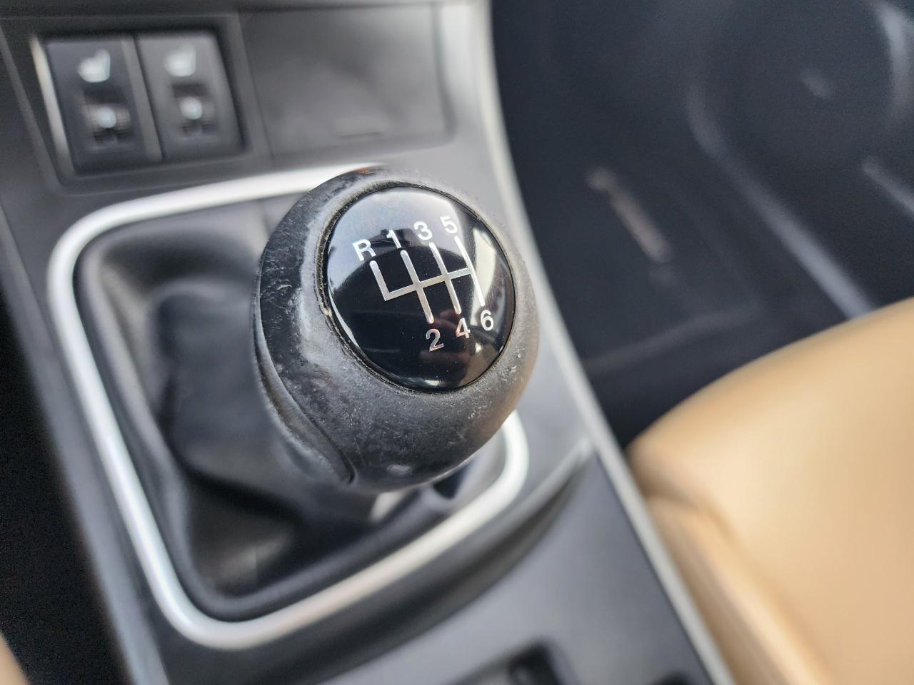 Mazda MAZDA3 I Grand Touring MT 4-Door 2013